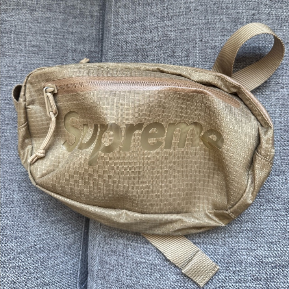 Supreme waist bag in tan